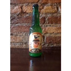 Strange Brew  Hay Joe Farmhouse Ale, 5.2% (330ml) - BrewFellas