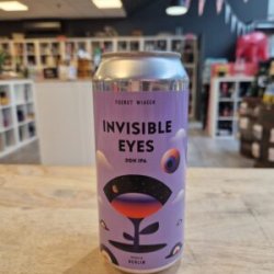 Fuerst Wiacek  Invisible Eyes - Het Biermeisje