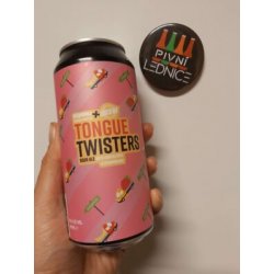 SQBRUFirst Craft Beer Tongue Twisters 10,5°4,2% 0,44l - Pivní lednice