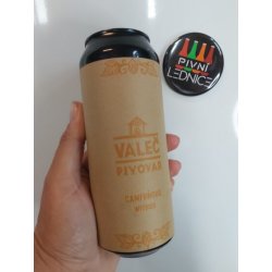 Valeč Camfrňous 8°4,3% 0,5l - Pivní lednice