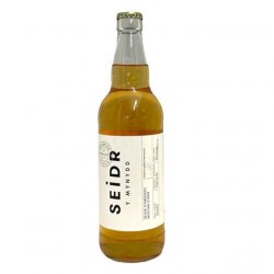 Seidr y Mynydd Medium Cider 6.3% ABV 50cl bottle - Stori Beer & Wine