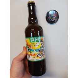 Čestmír Session NEIPA (Superdelic & Mosaic & Galaxy) 12°5% 0,7l - Pivní lednice