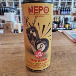 Nepomucen  The Game - Het Biermeisje