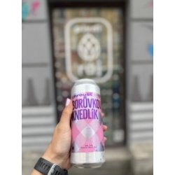 Chroust Borůvkový Knedlík Chroust Borůvkový Knedlík