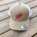 The Baboon - Brasserie des Babouins Jurassiens Casquette Mandrill Beige et Rouge 