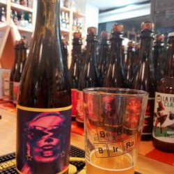 Lo Vilot Holy Wood 6,8% 37,5cl. - La Domadora y el León