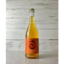 Ross on Wye Cider & Perry Ellis Bitter - Foxwhelp 2019 Ross on Wye Cider & Perry Ellis Bitter - Foxwhelp 2019