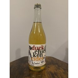 Duckchicken  Easter Hill 2023 (750ml) - The Cat In The Glass