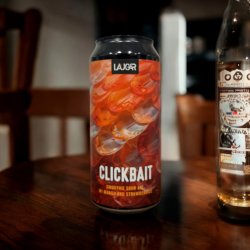 LAUGAR CLICKBAIT SMOOTHIE SOUR ALE CON MANGO Y STRAWBERRIES LATA 440 ml - Hidden Beers