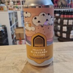 Vault City  Peach & Blueberry Clouds - Het Biermeisje