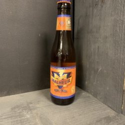 Malheur 10 - Bier en Borrels