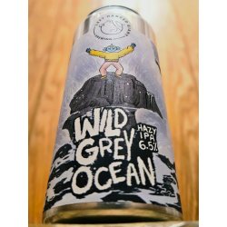 Left Handed Giant Wild Grey Ocean