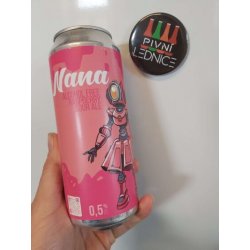 Clock Nana 0,5% 0,5l - Pivní lednice