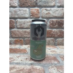 Moersleutel Craft Brewery Blueprints: Microscope Moersleutel Craft Brewery Blueprints: Microscope