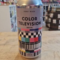 Fuerst Wiacek  Color Television - Het Biermeisje