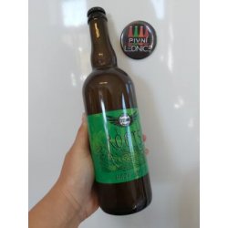 Čestmír Roots 13°5,5% 0,7l - Pivní lednice