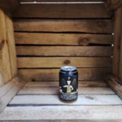 Frontaal Brewing Co. Piece of Cake Blueberry Vanilla Chocolate Muffin