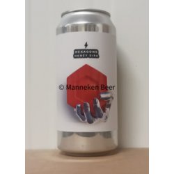 Garage Hexagons - Manneken Beer