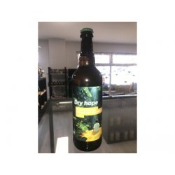 CASTELLUM - Dry Hope BRUT IPA 13% - 0,75L - PIVNÍ NEBE