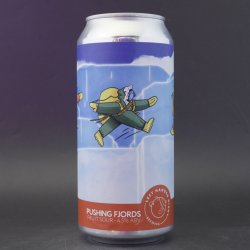 Left Handed Giant - Pushing Fjords - 5.2% (440ml) - Ghost Whale