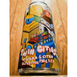 Left Handed Giant Twin Cities: Riwaka & Citra Left Handed Giant Twin Cities: Riwaka & Citra