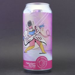 Left Handed Giant - Twilight Glow - 4% (440ml) - Ghost Whale