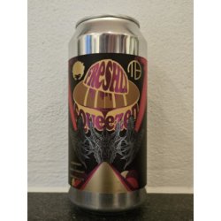 Glass Pyramid Project Freshly Squeezed x Hydra