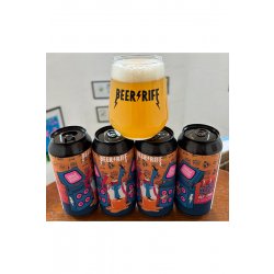 BeerRiff Singing Common People At the Karaoke