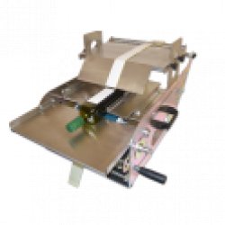 ETIQUETADORA MANUAL MODELO ENVASES CUADRADOS Y REDONDOS - Tienda INVIA