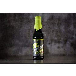 Toppling Goliath - Assassin With Coconut, Pecan And Vanilla (2023) - addicted2craftbeer