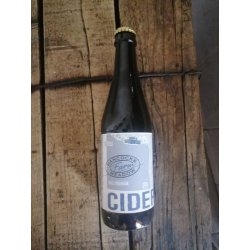 Hancocks Meadow Farm Medium Cider 6.5% (330ml bottle) - waterintobeer