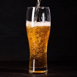 Bitburger Clon - La Orden de la Cerveza