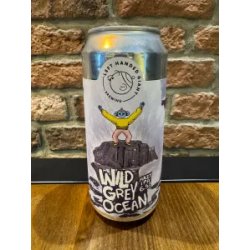 Left Handed Giant Wild Grey Ocean