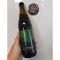 Maryensztadt New Black: Hazelnut Oat Stout 6,6% 0,5l - Pivní lednice