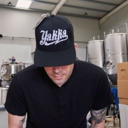 Gorra Yakka - Cervezas Yakka