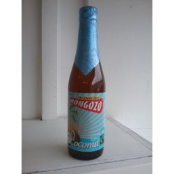 Mongozo Coconut 3.6% (330ml bottle) - waterintobeer