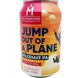 Brouwerij The Musketeers Jump Out of A Plane