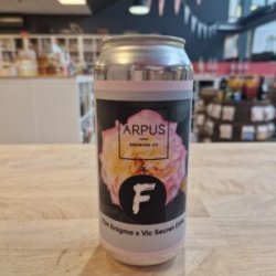 Arpus x Frontaal  TDH Engima x Vic Secret DIPA - Het Biermeisje