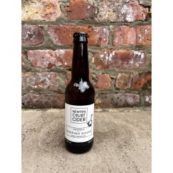 Newton Court  Gasping Goose (330ml) - The Cat In The Glass