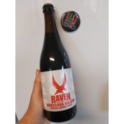 Raven Kokosová Kulička 17°7,4% 0,7l - Pivní lednice