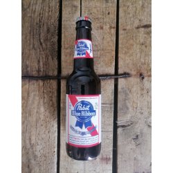 Pabst Blue Ribbon 4.7% (330ml bottle) - waterintobeer