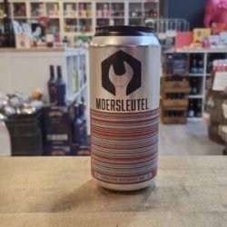 Moersleutel Craft Brewery Barcode: Turquoise Bordeaux