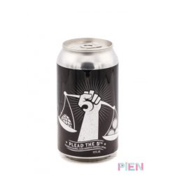 Dark Horse Brewing Co. Bourbon Barrel Aged Plead the 5th - Pien