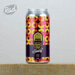 Vault City Peach Rings - Radbeer