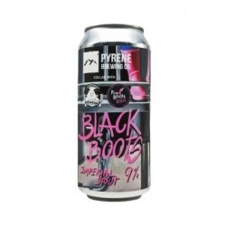 Pyrene & Pink Boots Black Boots - Cervecería La Abadía