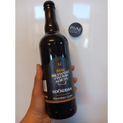 Kojetín Kočkodan 12°4,8% 0,7l - Pivní lednice