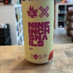 Dois Corvos Nine Inch Snails