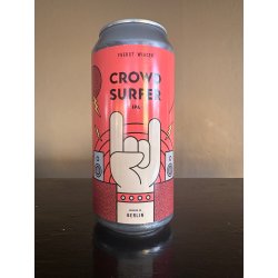 FUERST WIACEK Crowdsurfer