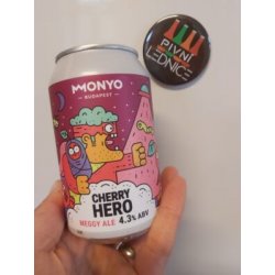 Monyo Cherry Hero 4,3% 0,33l - Pivní lednice