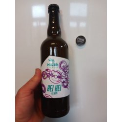 Pivovar Mazák Hei Hei NEIPA